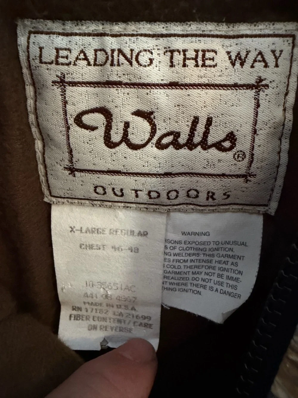Walls Outdoors Camo Bomber Jacket XL USA Made Insulated Hunting RealTree Style - Picture 4 of 8